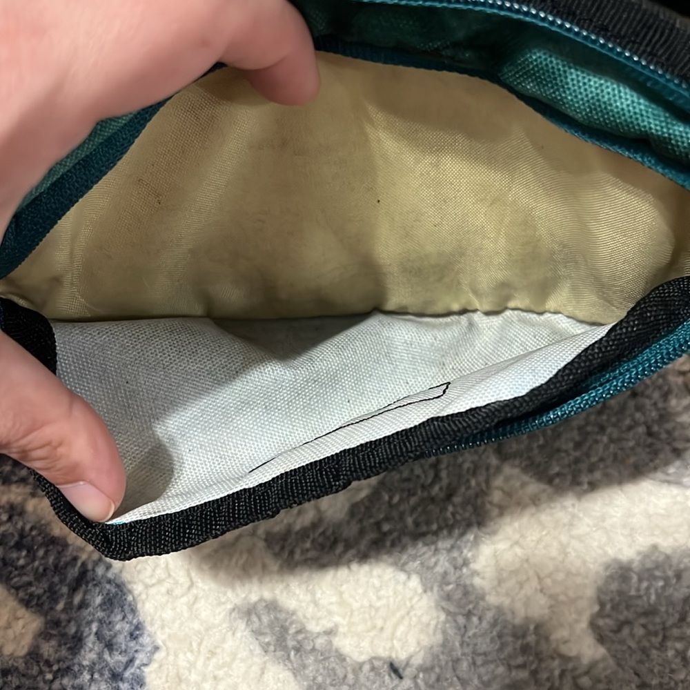 Kavu teal color Fanny pack - Picture 3 of 6
